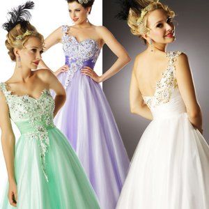 Stunning White One Shoulder Embellished Formal Ball Gown Size 6